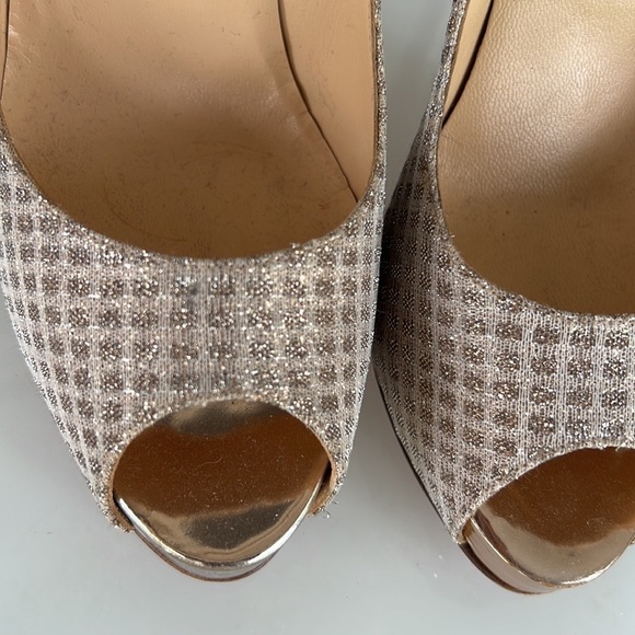 Louboutins - Picture 4 of 8